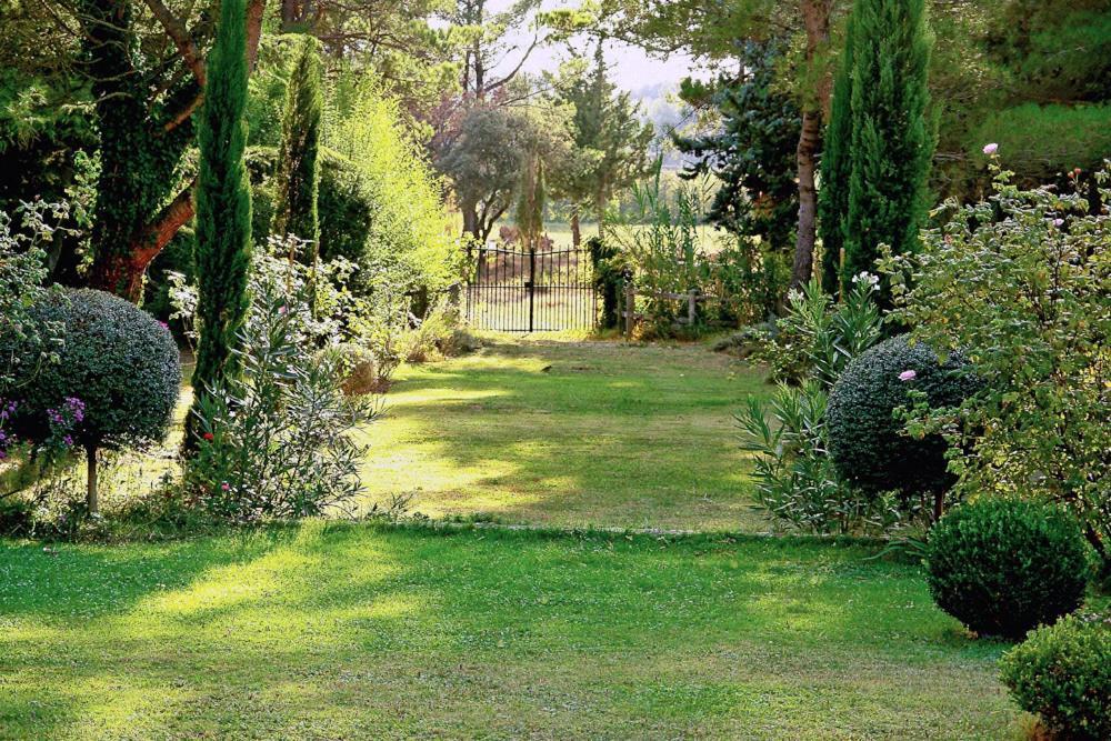 Orgon Le Domaine De Saint Veran מראה חיצוני תמונה