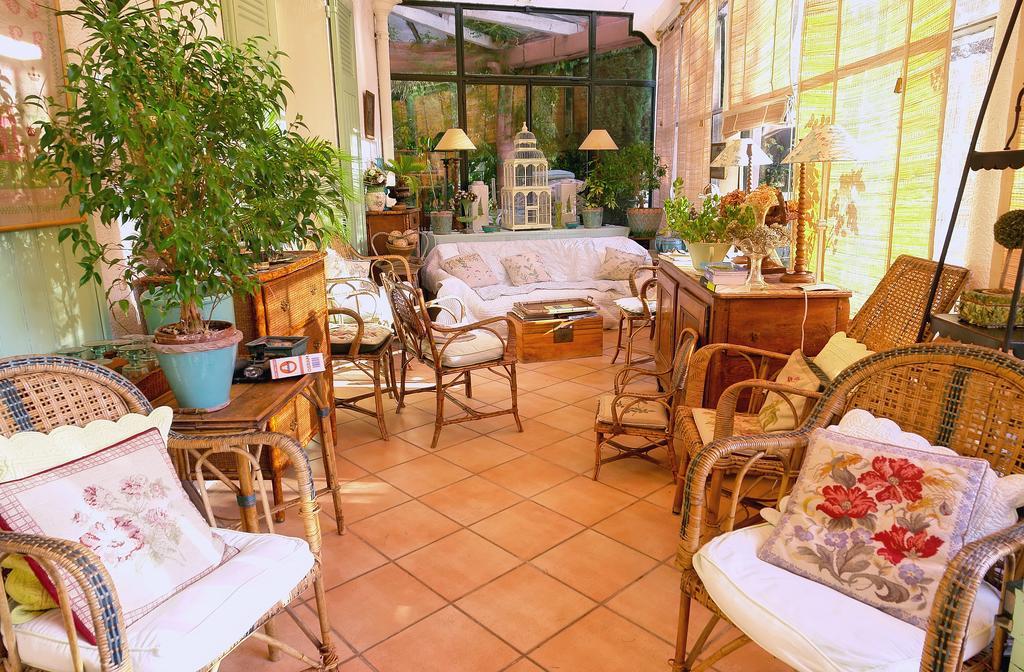 Orgon Le Domaine De Saint Veran מראה חיצוני תמונה